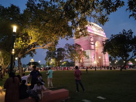 india gate   delhi night time editorial photography image