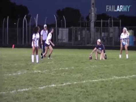 The Funniest Of Football Fails (VIDEO) - Izismile.com