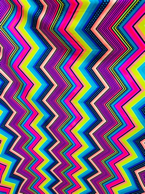 Zigzag Wallpaper Rainbow