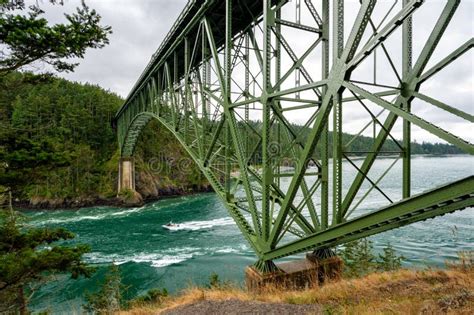 Under Bridge At Deception Pass State Park Ocean Stock Image Image Of Deception Park 265216901