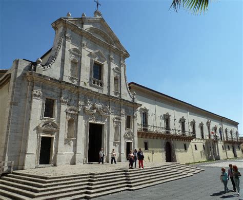 Duomo Di Melfi Foto Della Cattedrale Di Melfi