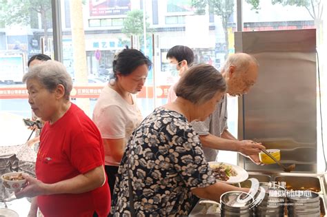 社区老年食堂遍地开花 让老年人乐享幸福“食”光 － 综合 －江津网