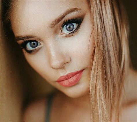 Pin By Sajasinskas On Womens Faces 1 Beautiful Eyes Woman Face Girl