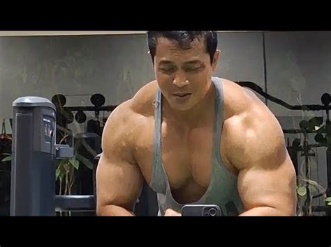 Wayan Bodybuilder Binaraga Bali Binaraga Indonesia Morning Exercise