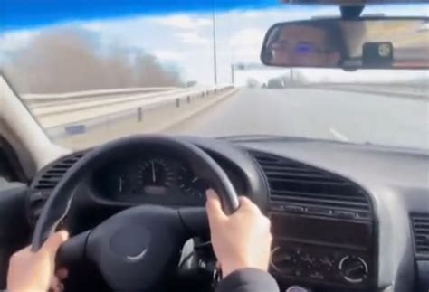 Нова тояга за шофьорите: Скача цената на техническите прегледи ...