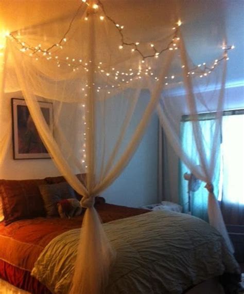 25 Canopy Bed Bedrooms With Fairy Lights Untuk Mempercantik Ruangan