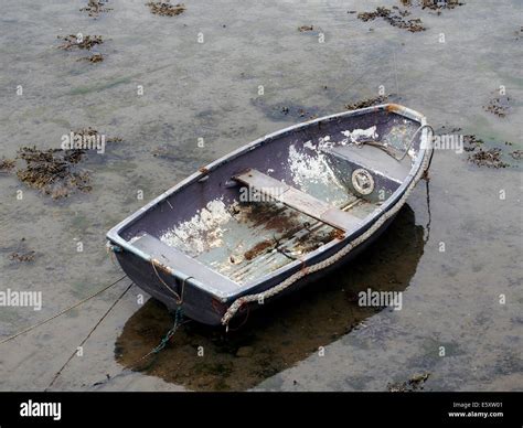 Praam boat hi-res stock photography and images - Alamy