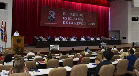 Preside Díaz Canel la Asamblea de Balance del Comité Provincial del PCC