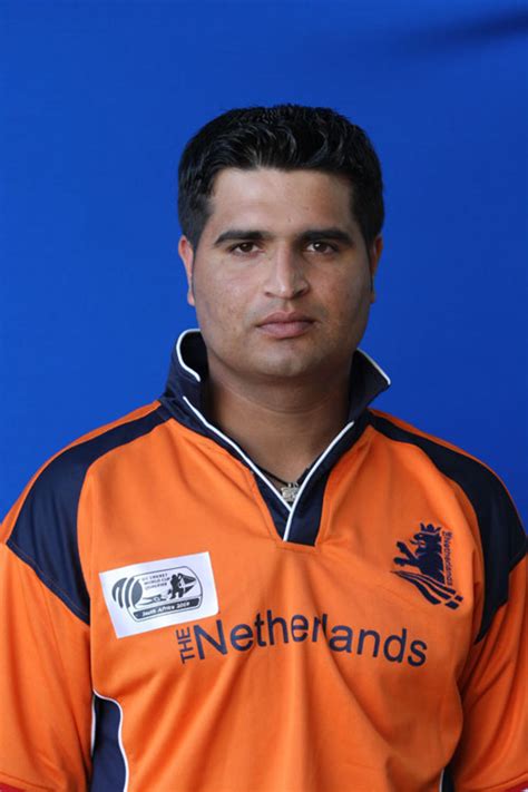 Mudassar Bukhari Player Portrait