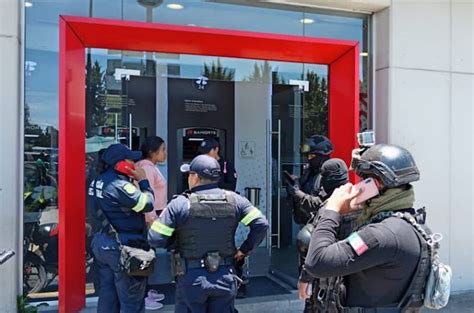 Asalto A Sucursal Bancaria De Banorte En Toluca Sujetos Armados