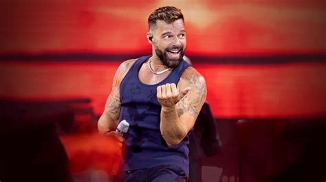 Ricky Martin Posa Semidesnudo Y Causa Revuelo Entre Sus Fans Peri Dico Am