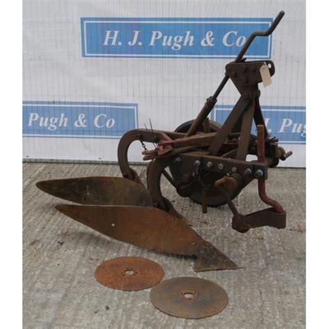 Early David Brown Type Pu1 Adjustable 2 Furrow Plough No15591