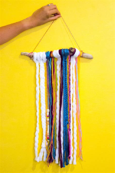 Boho Yarn Wall Hanging » Weave Crochet