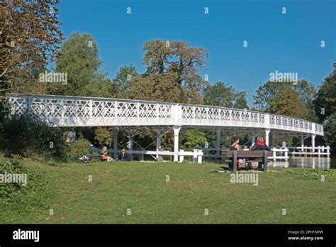 Whitchurch Bridge Across The River Thames Berkshire Uk Stock Photo