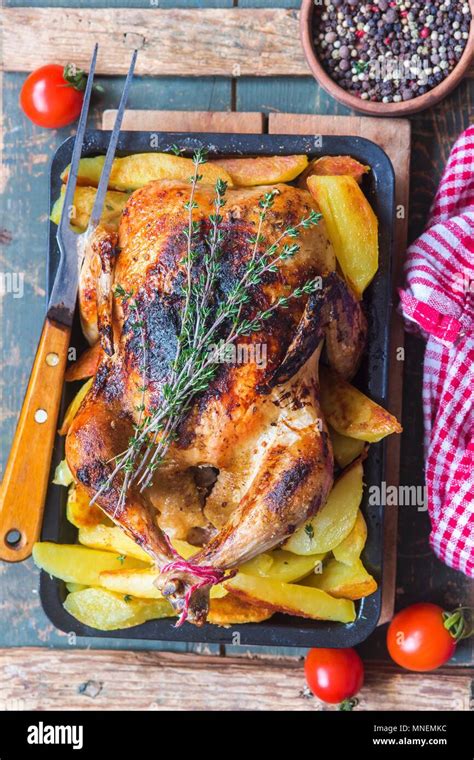 Roast Chicken Top View Hi Res Stock Photography And Images Alamy