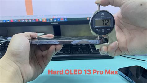 The Thickness Difference Between OLED And INCELL Of IPhone 13 Pro Max