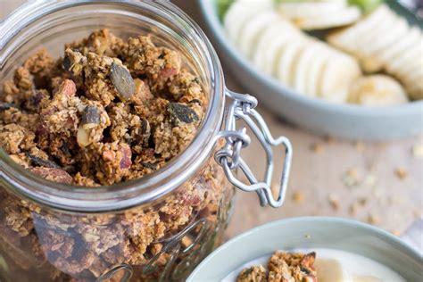 Granola à la banane et noix de pécan au Thermomix Yummix