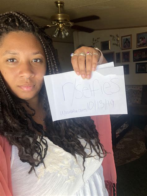 26 F Verification Photo Rselfie