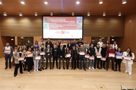 Educación entrega a 36 estudiantes de Navarra los Premios