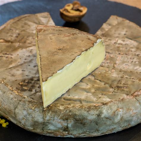 Saint nectaire fermier aop la fermette Fromager à Montorgueil