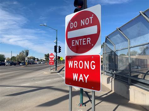 ADOT wrapping up major wrong way sign project on Valley freeways ...