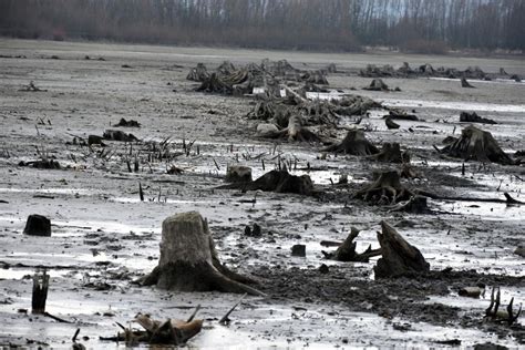 Ta miejscowość na Dolnym Śląsku została zalana wodą pół wieku temu