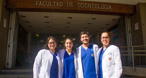 Estudiantes De Odontología Ganan 1er Lugar En Categoría Revisión