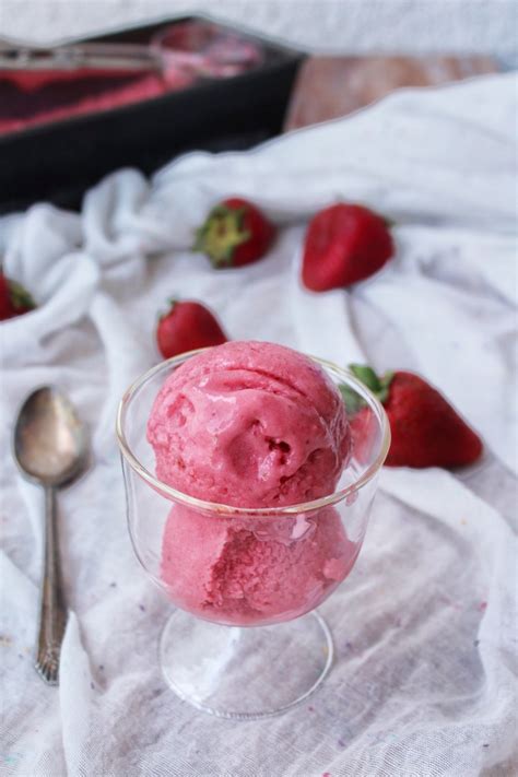 Helado De Frutilla Y Yogurt Irene Mercadal