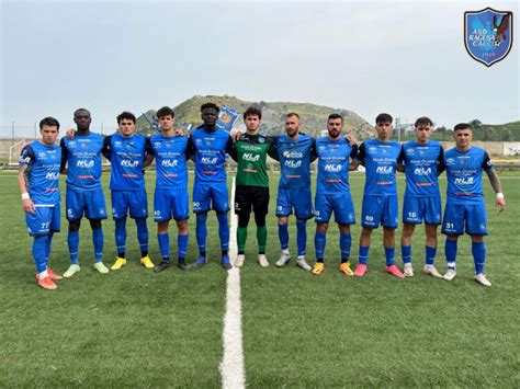 Ragusa Calcio Sconfitto 2 0 A Ravanusa Con Il Licata Quotidiano Di Ragusa