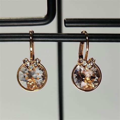 ★期間限定セール★スワロフスキー Swarovski 『bella V ピアス』 特価商品 Swimmainjp