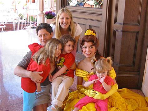 Tips on Meeting Your Favorite Disneyland Characters