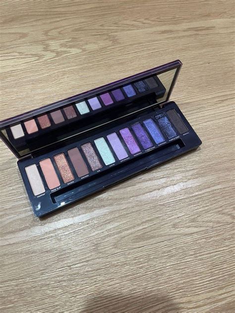 Preloved Naked Eyeshadow Ultraviolet Belom Pernah Pakai On Carousell