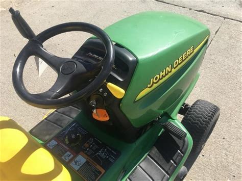 John Deere Lt133 Riding Lawn Mower Bigiron Auctions