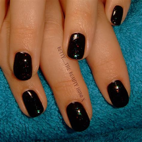 CND Shellac Blackpool And Zillionaire Just Used This Combo Last Night