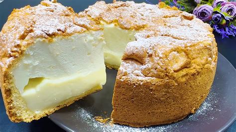 Der berühmte französisch Kuchen der in ihrem Mund schmilzt Super