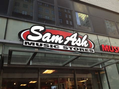 Sam Ash Music Stores 333 W 34th St New York Ny Record And Music