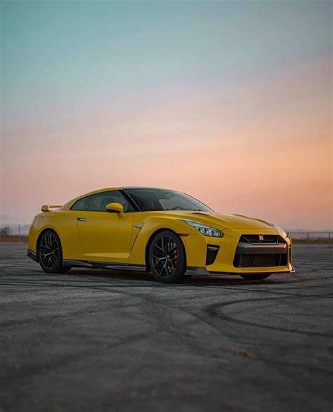 Nissan Gtr R Yellow Sports Car Nissan Gtr R Nissan Gtr Nissan