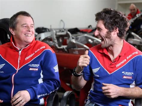 TT winner Ian Hutchinson swaps BMW for Honda | DriveMag Riders