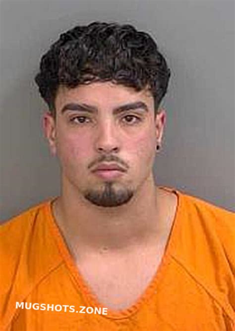 Rosalesrojas Manuel Orlando 11012023 Collier County Mugshots Zone