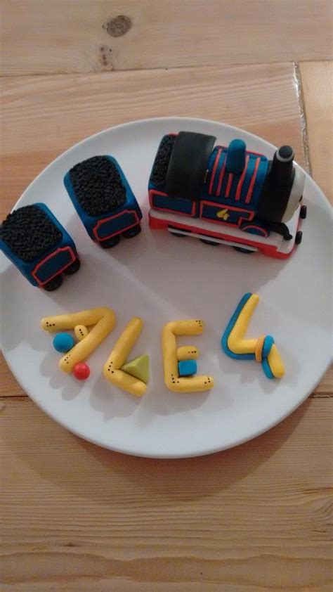 Thomas the tank engine cake topper - Decorated Cake by - CakesDecor