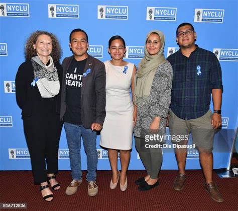 3 Hot Sexy Yesenia Vargas Bikini Pics