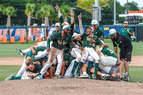 Usf Makes History With First Ever Ncaa Baseball Regional Title The