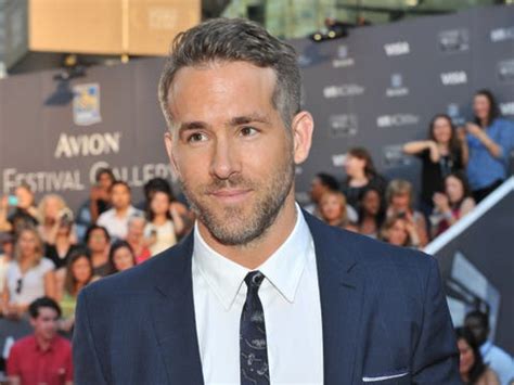 Deadpool Ryan Reynolds Nude Fight Scene Business Insider