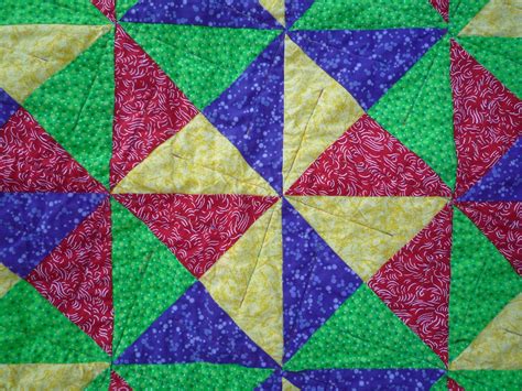 Fabric Engineer Quilt 9 Interlocking Pinwheels