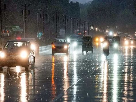 Imd Issues Yellow Alert For Rainfall In Delhi Heatwave Likely In Bihar