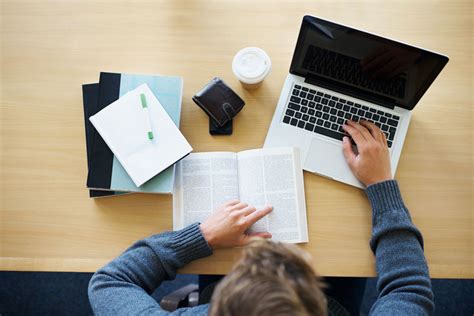 Estudios en línea Cómo empezar a estudiar desde casa AAU