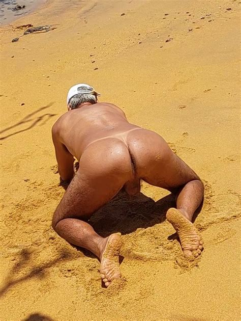 Ladysilva Shemale Hot Ass On The Beach