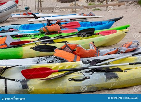 Resto Activo Deporte Kajak Barco Para Transportar En Balsa En El Agua