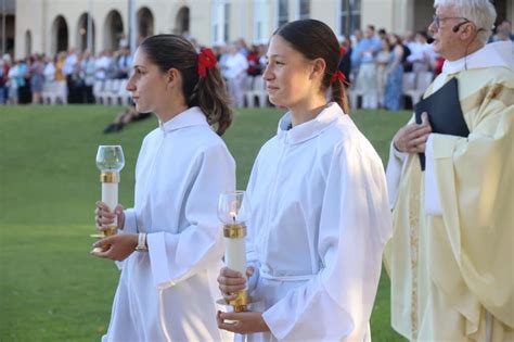 Why Is Mass Important To Catholics Santa Maria College