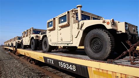 Oshkosh To Build Humvee Follow Up Dw 08262015